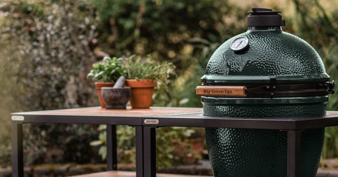 Big Green Egg Grills
